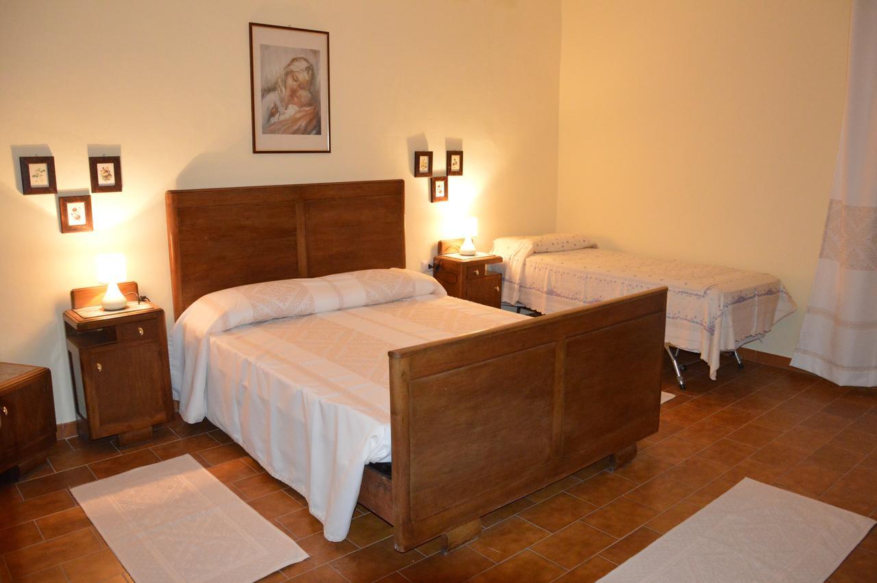B&B Domus De Janas Sedini Habitación foto